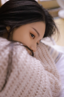宝宝桌子上都是你的水